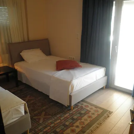 Apartamento Spacious Town Apt With Sea View
