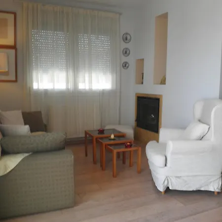 Spacious Town Apt With Sea View Apartamento La Canea
